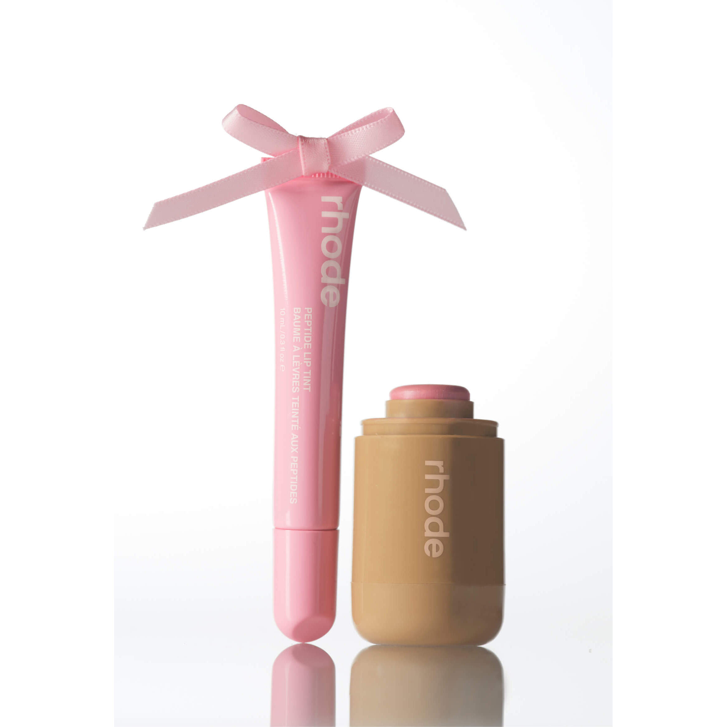 Alternative view of The Duos Piggy + Ribbon