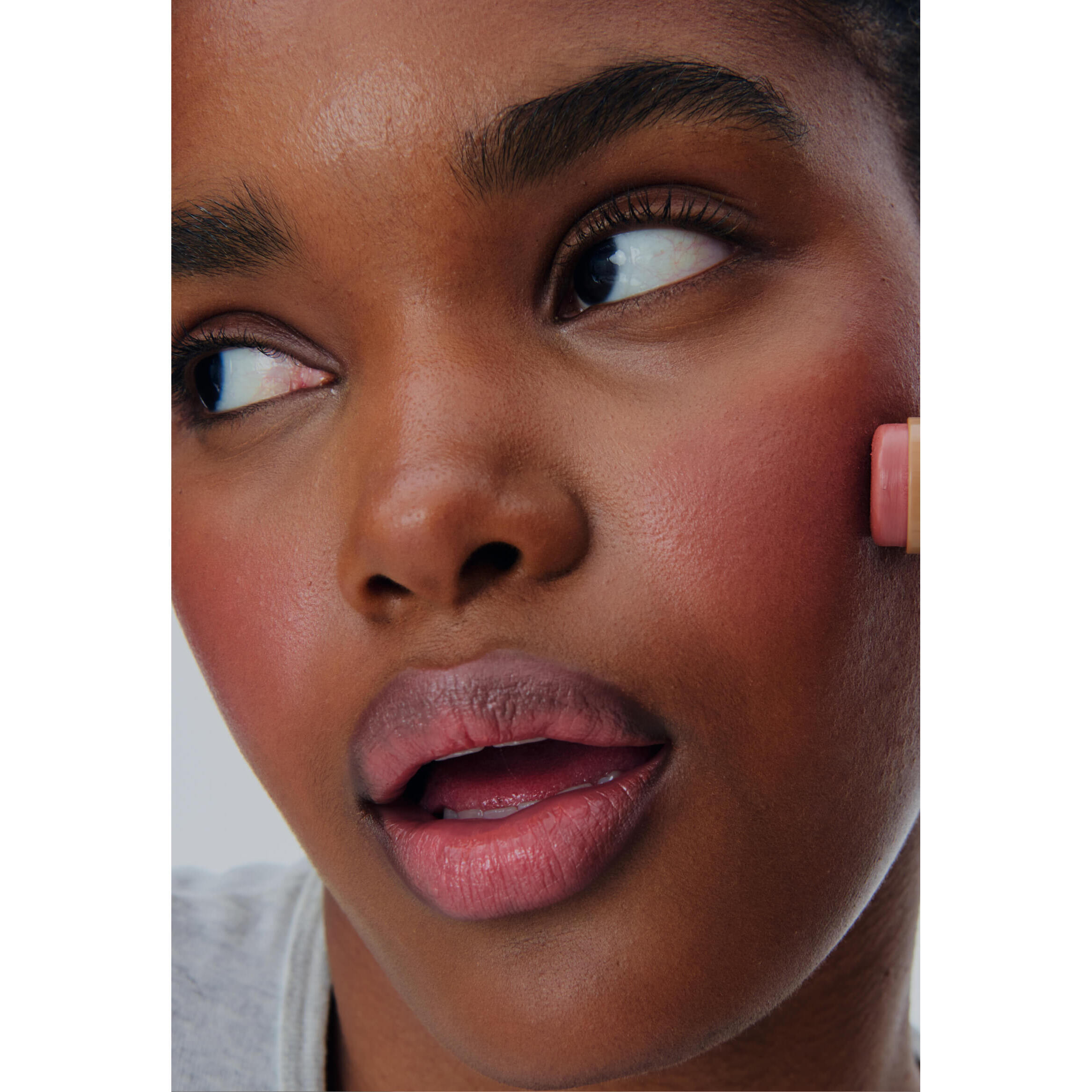 Alternative view of Pocket Blush Freckle