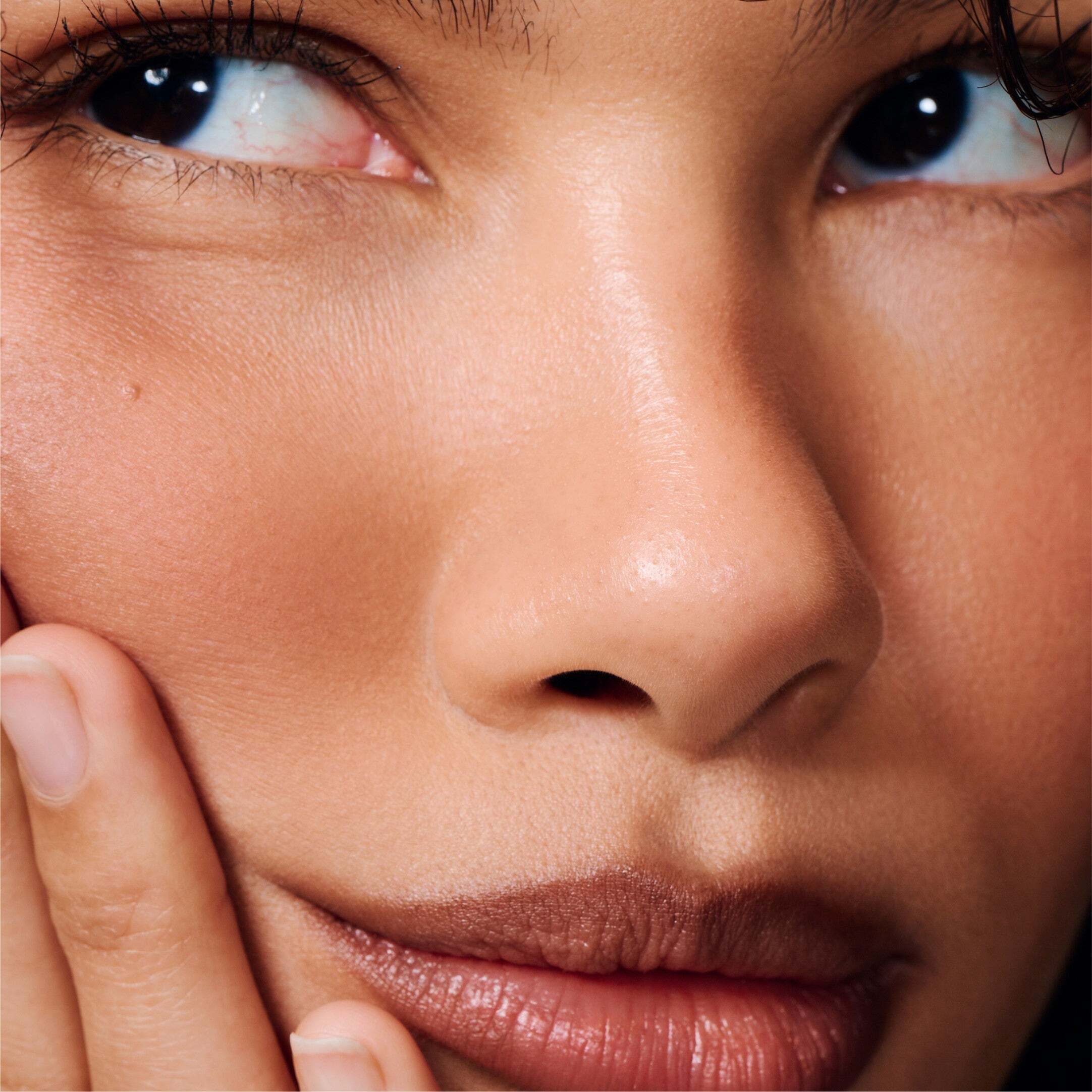 Peptide Lip Shape Stretch - Image 5