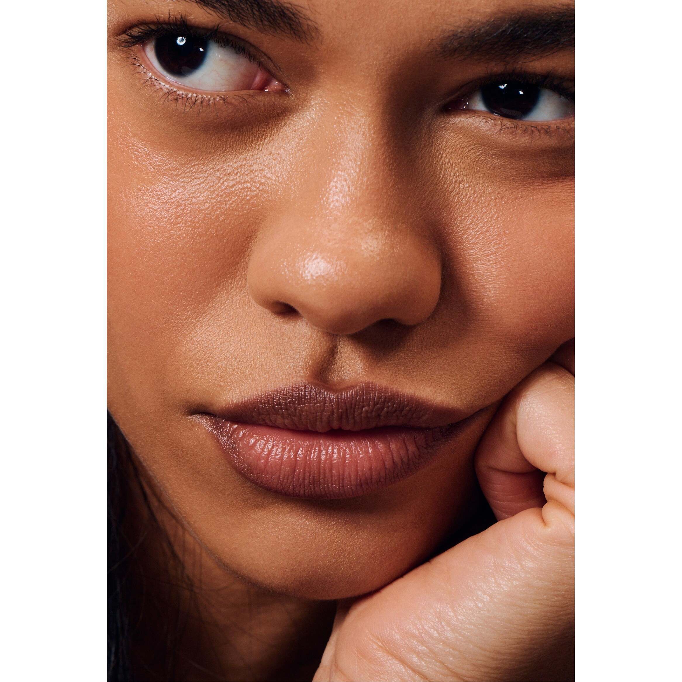 Alternative view of Peptide Lip Shape Stretch